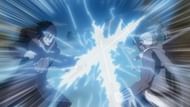 Sasuke fighting Killer Bee (Image via Studio Pierrot)